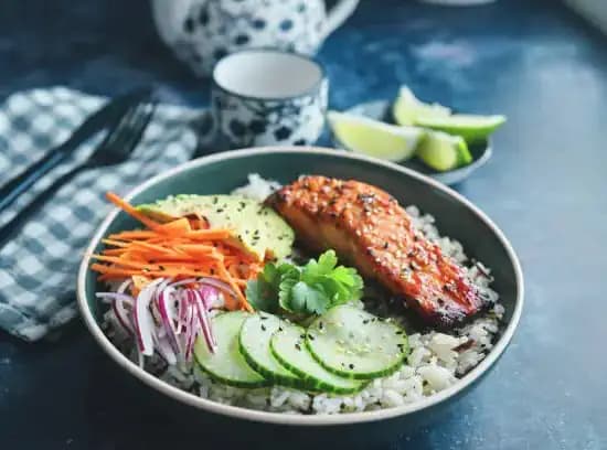 Lazacos Buddha-tál jázmin rizzsel recept fotója